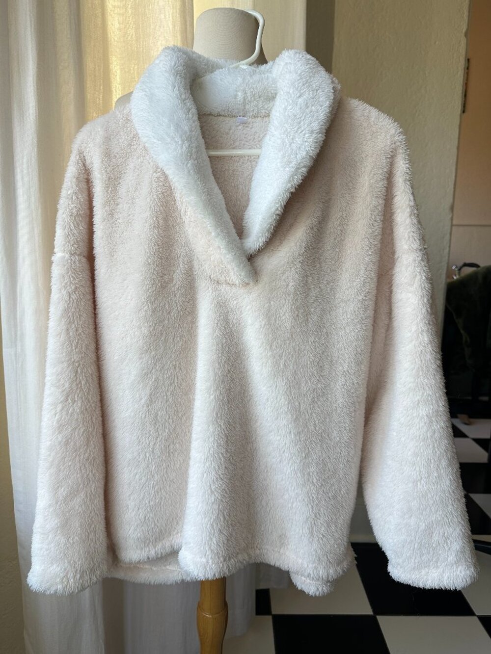 Women’s M Fluffy Fleece Pajama Set Ivory White Plush 2 Piece Loungewear